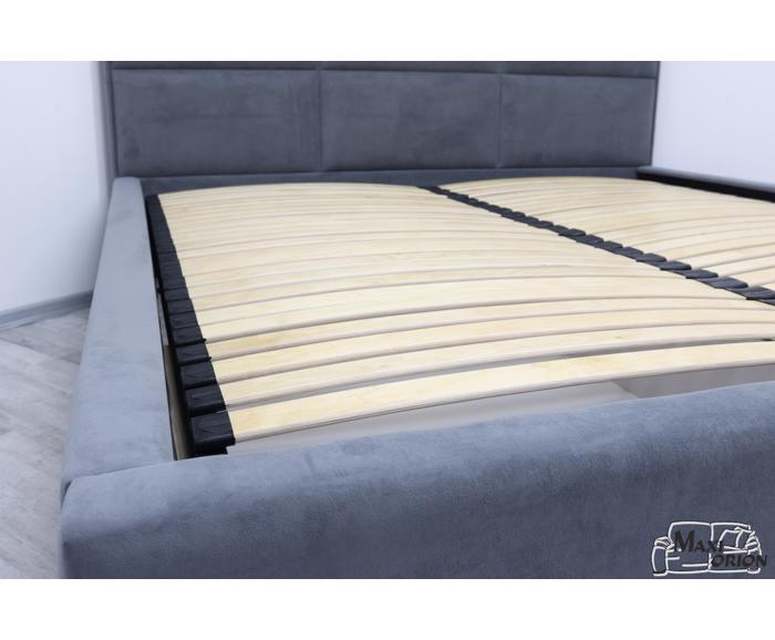 Čalouněná postel Cordoba