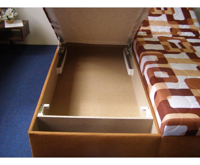 Fotogalerie Postel VILMA 160x200 - prošitý potah