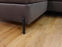 Fotogalerie Moderní sedací souprava Malta tvar L hnědá na vysokých nohách - pravá