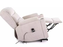 Fotogalerie Elektrické polohovací křeslo pro seniory s nápojovými držáky - béžové 