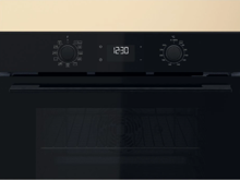 Fotogalerie Vestavná multifunkční trouba Whirlpool - OMK58CU1SB