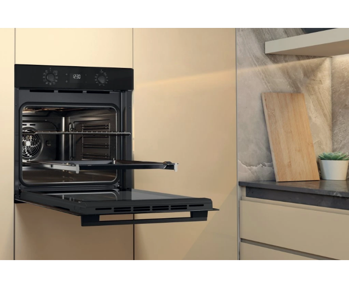 Fotogalerie Vestavná multifunkční trouba Whirlpool - OMK58CU1SB