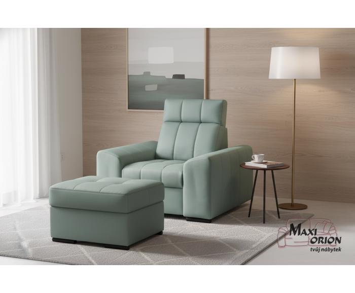 Ukázka interiéru – takto může vypadat Vaše křeslo Marshall v kombinaci s taburetem Marshall v nabídce