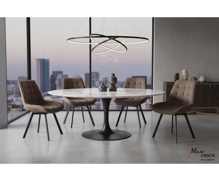 Ukázka interiéru – otočná židle Moty Velvet nejen k jídelnímu stolu