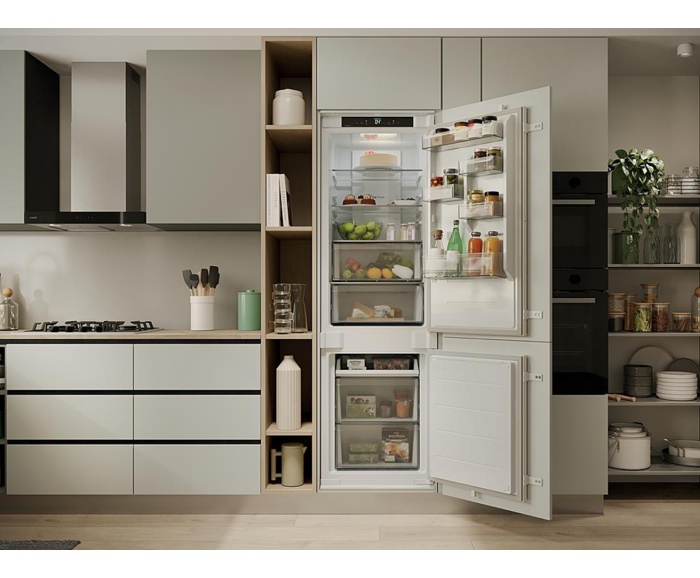 Fotogalerie Vestavná lednice Candy CNBQT3518E + 5 let záruka + 15 let záruka na kompresor