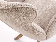 Fotogalerie Jídelní židle K585 – tmavě béžová / světlý ořech (otočná)