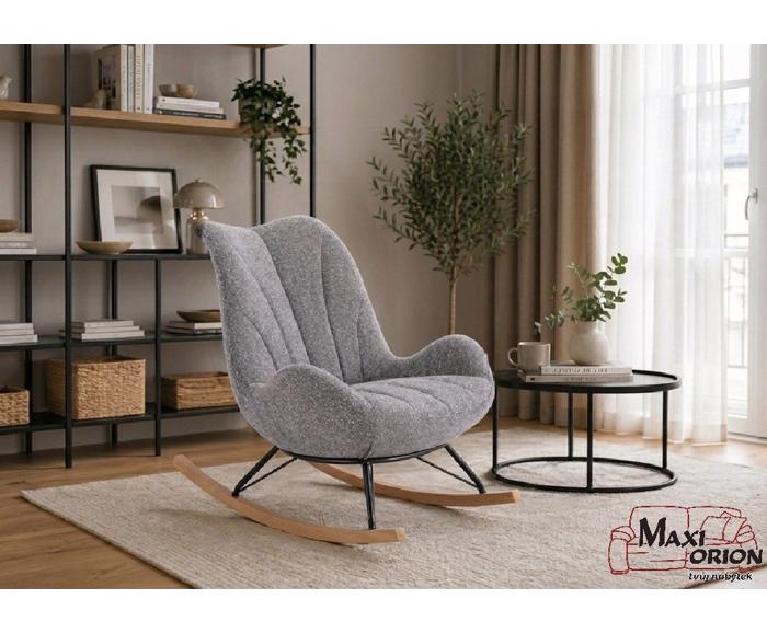 Designové houpací křeslo LEO – Šedá (Popel) v moderním interiéru