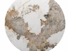 Fotogalerie Kulatý keramický jídelní stůl ALZANO 120 cm – bílý mramor / dub